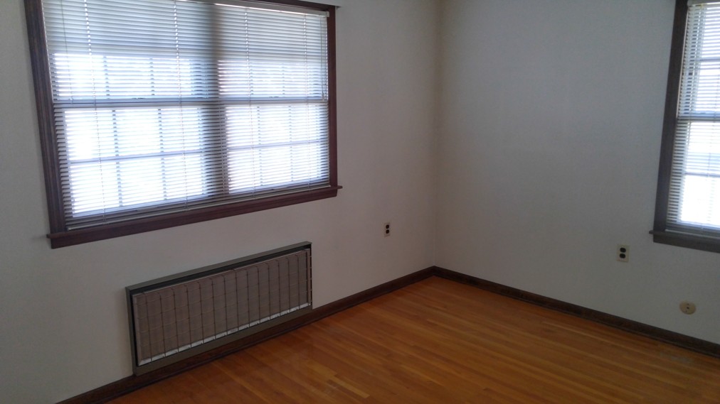 2nd Floor Apartment Barkley Ave