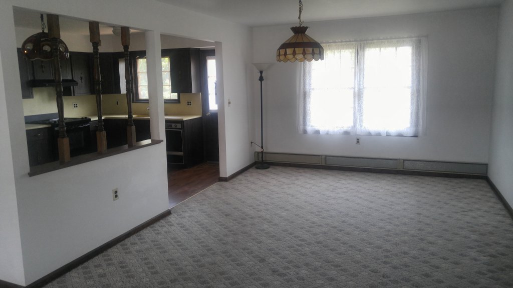 2nd Floor Apartment Barkley Ave